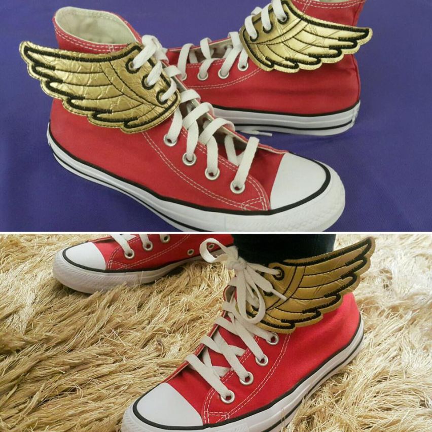 Shoepeez Shoe Decoration Charm - Gold Wings