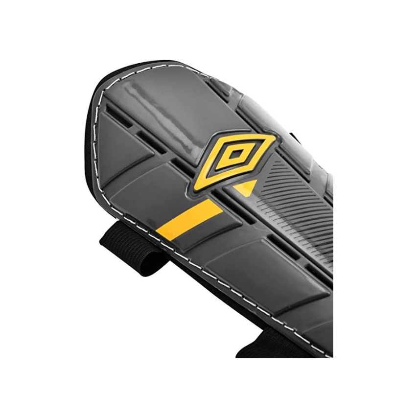 Umbro floaters best sale