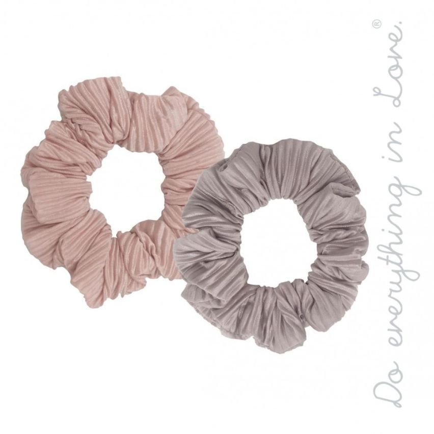 Judson & Co Hair scrunchies set of two- Do everything in Love