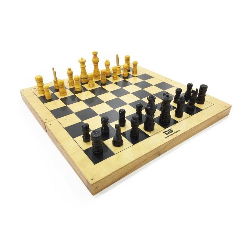 Dawson Sports Chess Board w/ Chessmen